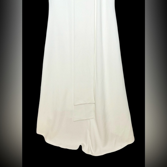 NWT Lulus Loving Fate White Bow Square Neck Backless
Maxi Dress, Size Small - Picture 10 of 16